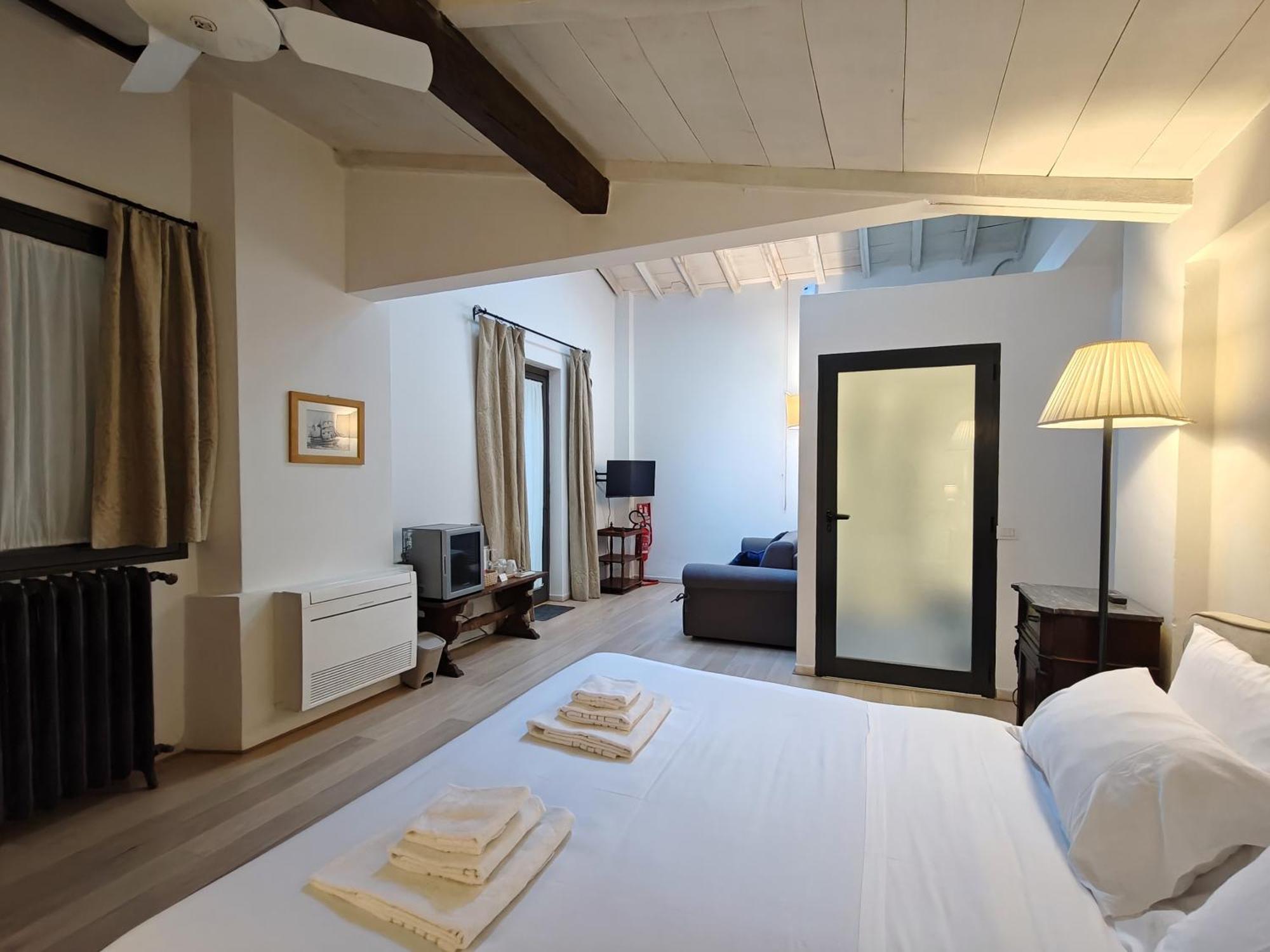 Cortile Santa Monaca Apartment Florence Exterior photo